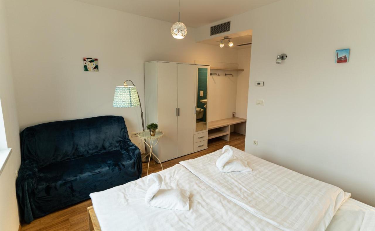 Accommodation Baron Ljubljana Kültér fotó