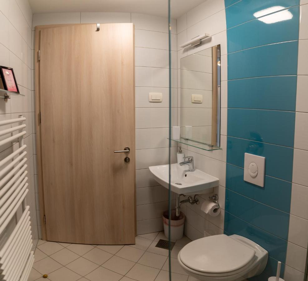 Accommodation Baron Ljubljana Kültér fotó
