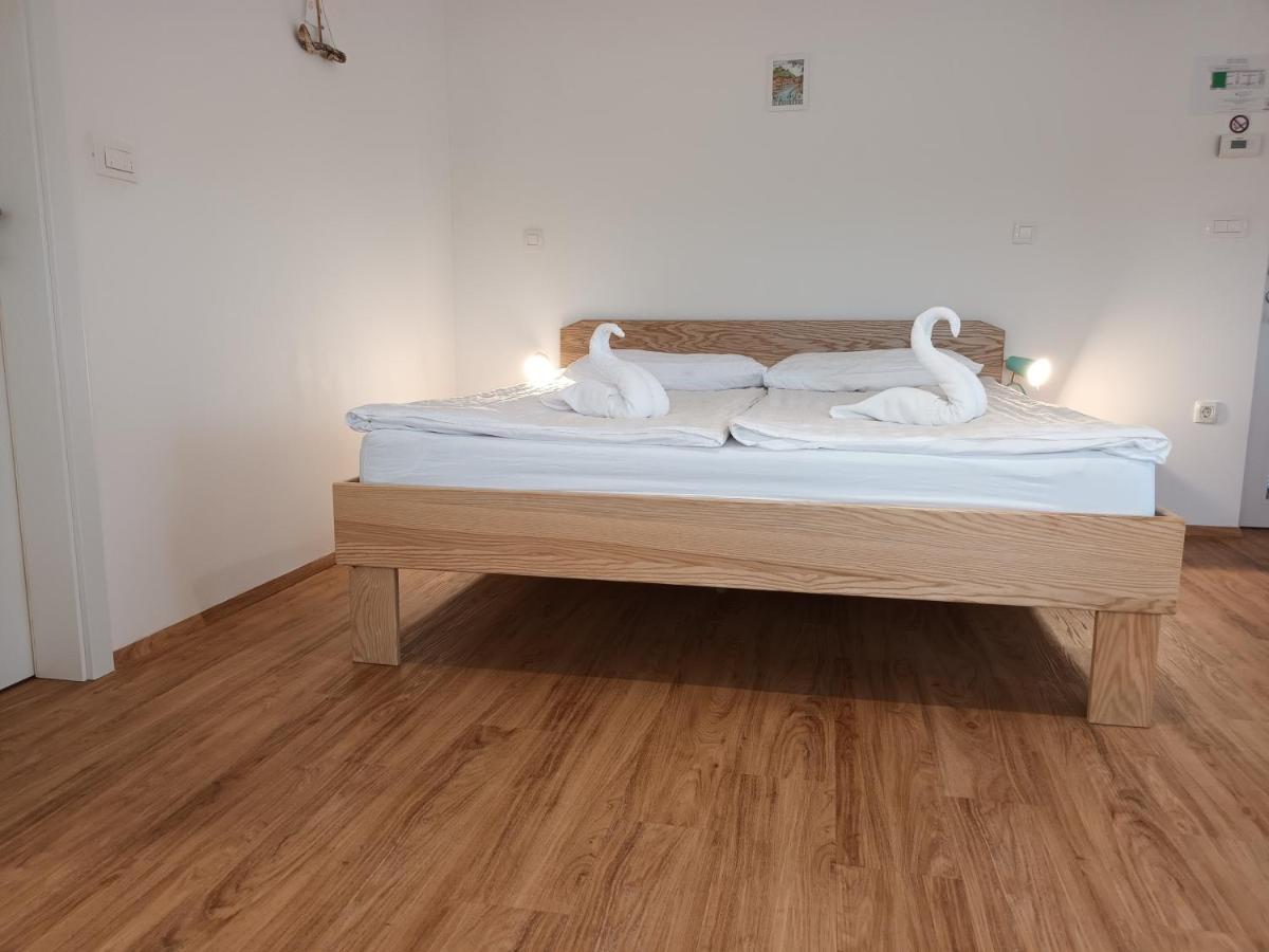 Accommodation Baron Ljubljana Kültér fotó