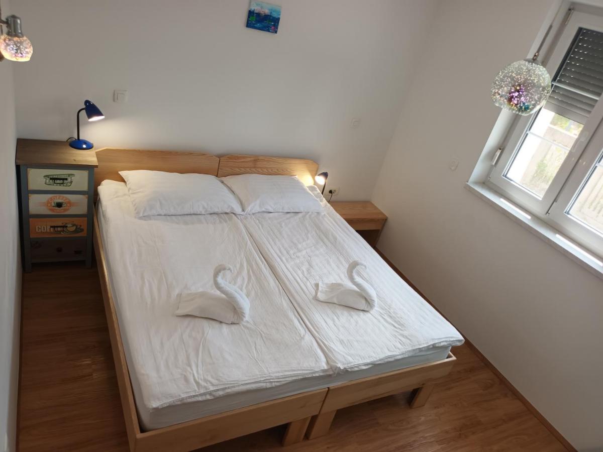 Accommodation Baron Ljubljana Kültér fotó